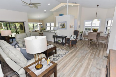 Casa en venta en Port St. Lucie, Florida, 2 dormitorios, 154.87 m2 № 2415749 - foto 7