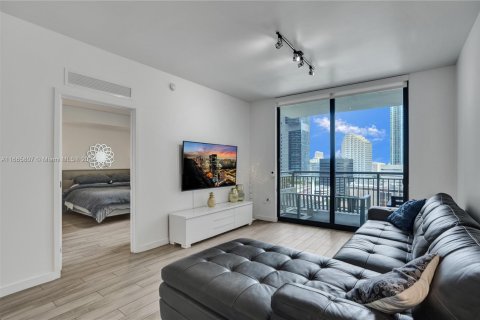 Condo in Miami, Florida, 2 bedrooms № 1710388 - photo 9