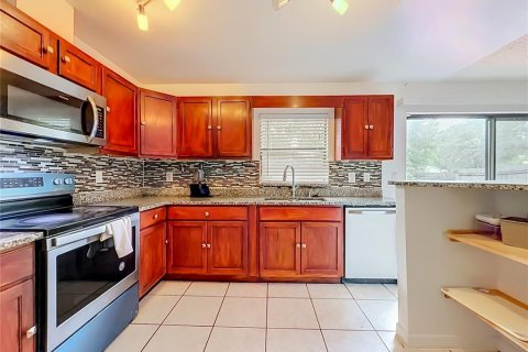 Villa ou maison à vendre à Orlando, Floride: 4 chambres, 156.35 m2 № 2356205 - photo 13