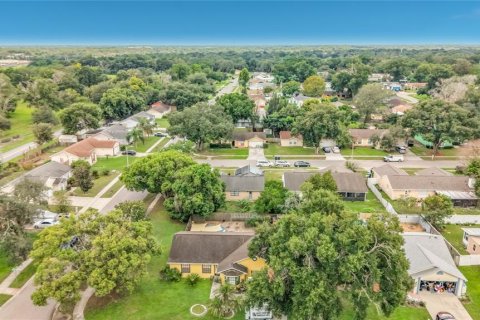 Villa ou maison à vendre à Orlando, Floride: 4 chambres, 156.35 m2 № 2356205 - photo 2