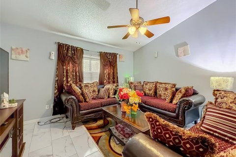 Villa ou maison à vendre à Orlando, Floride: 4 chambres, 156.35 m2 № 2356205 - photo 29