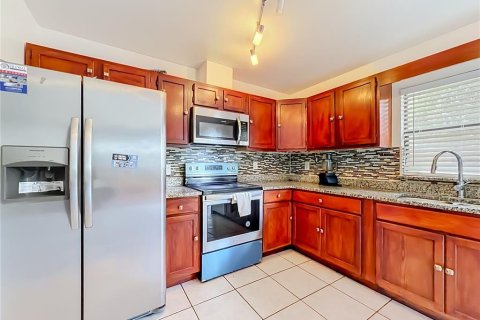 Villa ou maison à vendre à Orlando, Floride: 4 chambres, 156.35 m2 № 2356205 - photo 14