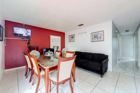Villa ou maison à vendre à Orlando, Floride: 4 chambres, 156.35 m2 № 2356205 - photo 28