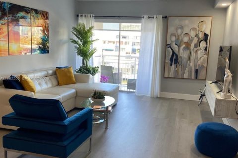 Copropriété à louer à Sunny Isles Beach, Floride: 1 chambre, 64.57 m2 № 2024905 - photo 2