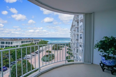 Condo in Palm Beach, Florida, 2 bedrooms № 2392031 - photo 21