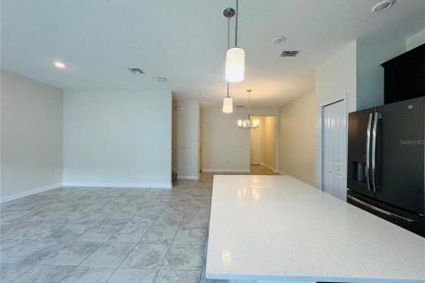Townhouse in Kissimmee, Florida 4 bedrooms, 182 sq.m. № 2277641 - photo 11