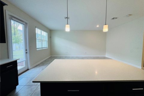 Townhouse in Kissimmee, Florida 4 bedrooms, 182 sq.m. № 2277641 - photo 8