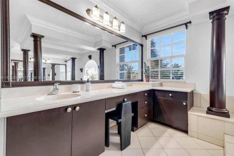 Купить виллу или дом в Мирамар, Флорида 5 спален, 362.41м2, № 1994851 - фото 26