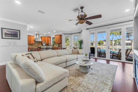 Купить виллу или дом в Мирамар, Флорида 5 спален, 362.41м2, № 1994851 - фото 12