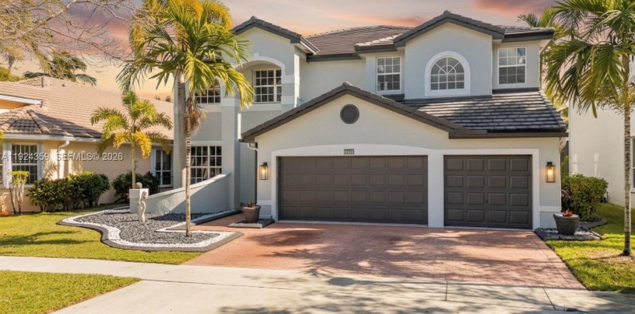 Дом в Мирамар, Флорида 5 спален, 362.41м2 № 1994851