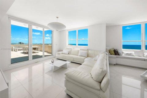 Copropriété à vendre à Miami Beach, Floride: 2 chambres, 138.42 m2 № 2154901 - photo 12