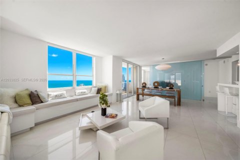 Copropriété à vendre à Miami Beach, Floride: 2 chambres, 138.42 m2 № 2154901 - photo 3
