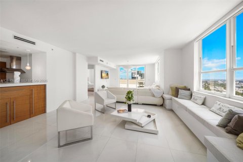Copropriété à vendre à Miami Beach, Floride: 2 chambres, 138.42 m2 № 2154901 - photo 5
