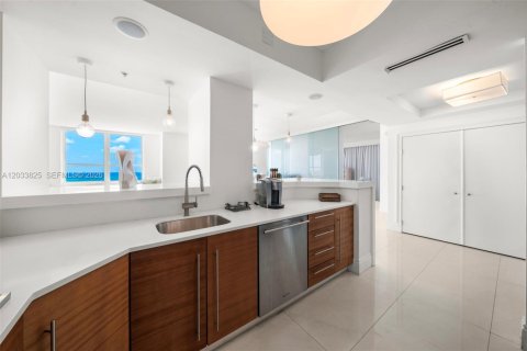 Copropriété à vendre à Miami Beach, Floride: 2 chambres, 138.42 m2 № 2154901 - photo 8
