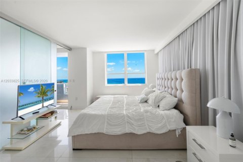 Copropriété à vendre à Miami Beach, Floride: 2 chambres, 138.42 m2 № 2154901 - photo 19