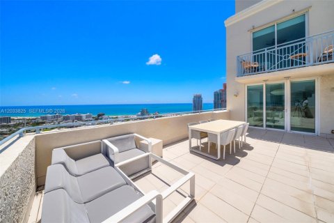 Copropriété à vendre à Miami Beach, Floride: 2 chambres, 138.42 m2 № 2154901 - photo 25