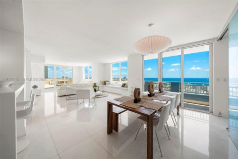 Condo à Miami Beach, Floride, 2 chambres  № 2154901