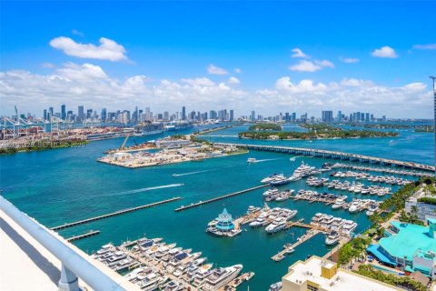 Copropriété à vendre à Miami Beach, Floride: 2 chambres, 138.42 m2 № 2154901 - photo 9