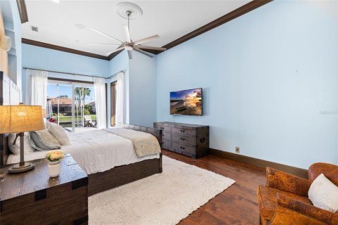 House in Tampa, Florida 5 bedrooms, 410.81 sq.m. № 2431003 - photo 30