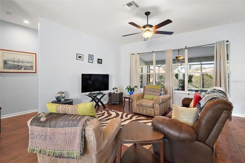 House in Leesburg, Florida 3 bedrooms, 196.49 sq.m. № 1555451 - photo 7