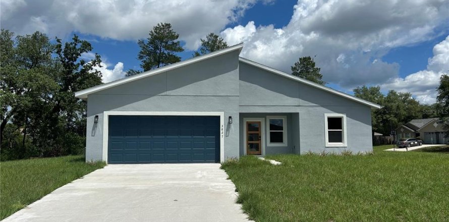 House in Ocala, Florida 3 bedrooms, 171.87 sq.m. № 1743054