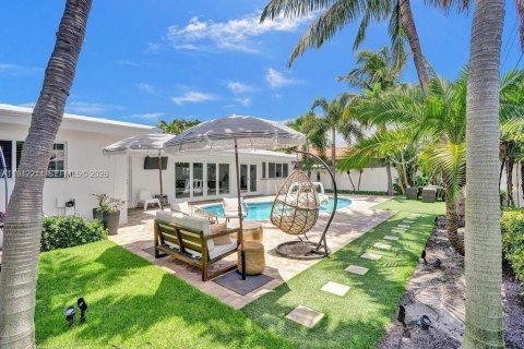 Casa en alquiler en Fort Lauderdale, Florida, 3 dormitorios, 160.26 m2 № 2028174 - foto 14