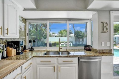 Casa en alquiler en Fort Lauderdale, Florida, 3 dormitorios, 160.26 m2 № 2028174 - foto 22