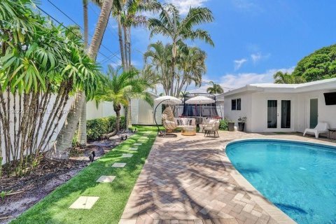 Casa en alquiler en Fort Lauderdale, Florida, 3 dormitorios, 160.26 m2 № 2028174 - foto 16