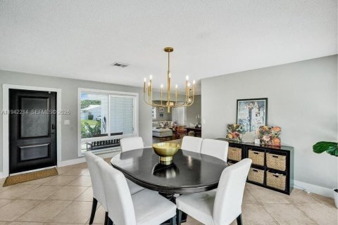 Casa en alquiler en Fort Lauderdale, Florida, 3 dormitorios, 160.26 m2 № 2028174 - foto 25