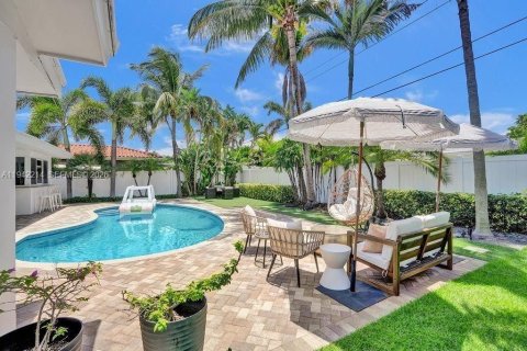 Casa en alquiler en Fort Lauderdale, Florida, 3 dormitorios, 160.26 m2 № 2028174 - foto 15