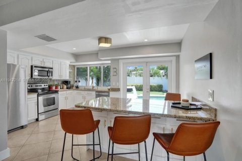 Casa en alquiler en Fort Lauderdale, Florida, 3 dormitorios, 160.26 m2 № 2028174 - foto 6