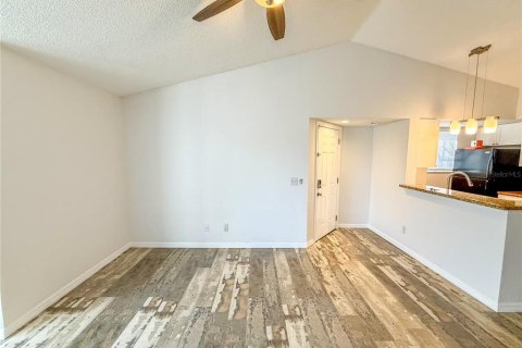 Condominio en alquiler en Orlando, Florida, 2 dormitorios, 85.38 m2 № 1810679 - foto 6
