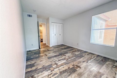 Condominio en alquiler en Orlando, Florida, 2 dormitorios, 85.38 m2 № 1810679 - foto 16