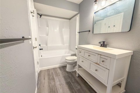 Condominio en alquiler en Orlando, Florida, 2 dormitorios, 85.38 m2 № 1810679 - foto 18