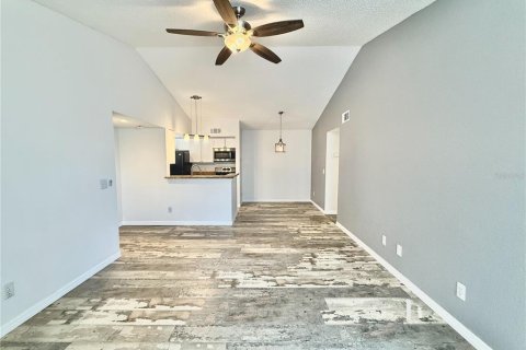 Condominio en alquiler en Orlando, Florida, 2 dormitorios, 85.38 m2 № 1810679 - foto 5