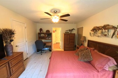 Casa en venta en Spring Hill, Florida, 4 dormitorios, 163.69 m2 № 1912498 - foto 15