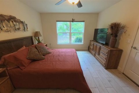 Casa en venta en Spring Hill, Florida, 4 dormitorios, 163.69 m2 № 1912498 - foto 13