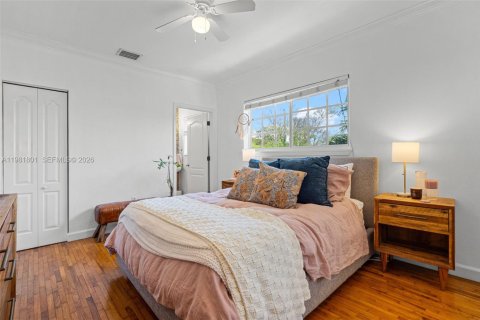 Condo in Coral Gables, Florida, 1 bedroom  № 2043151 - photo 17