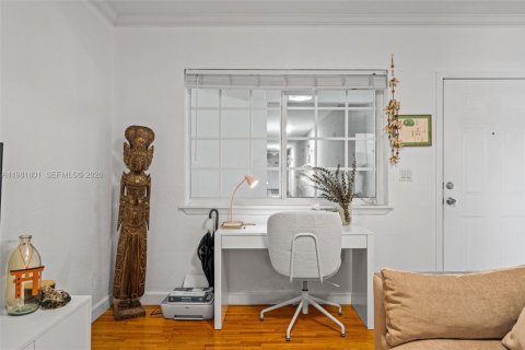 Condo in Coral Gables, Florida, 1 bedroom  № 2043151 - photo 8