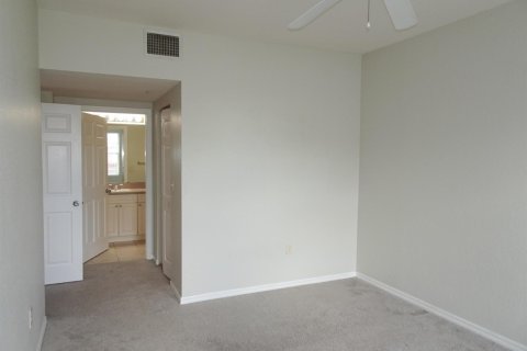 Townhouse in Coral Springs, Florida 2 bedrooms, 117.8 sq.m. № 2083933 - photo 8