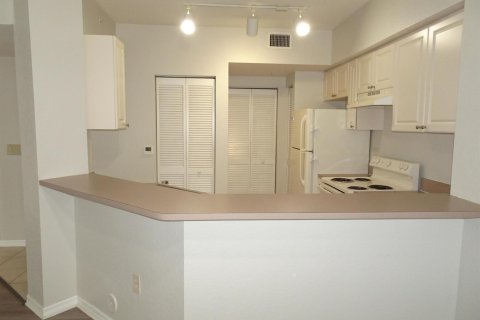 Townhouse in Coral Springs, Florida 2 bedrooms, 117.8 sq.m. № 2083933 - photo 5