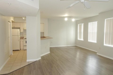 Townhouse in Coral Springs, Florida 2 bedrooms, 117.8 sq.m. № 2083933 - photo 4