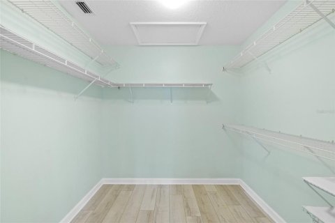 House in Sarasota, Florida 3 bedrooms, 143.81 sq.m. № 1679803 - photo 22