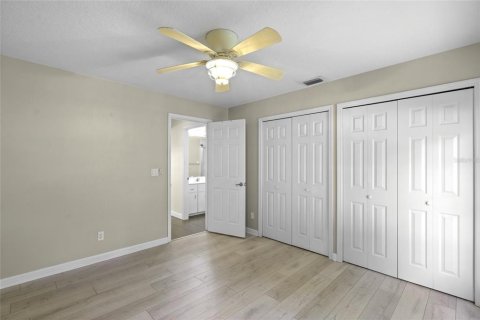 House in Sarasota, Florida 3 bedrooms, 143.81 sq.m. № 1679803 - photo 23