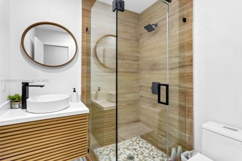 Condo in Hallandale Beach, Florida, 4 bedrooms  № 1978188 - photo 8