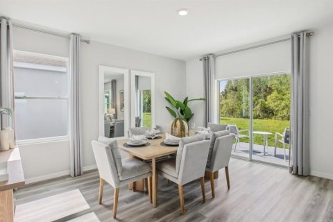 Villa ou maison à vendre à Zephyrhills, Floride: 4 chambres, 214.14 m2 № 2205277 - photo 7