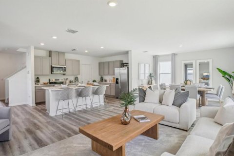 Villa ou maison à vendre à Zephyrhills, Floride: 4 chambres, 214.14 m2 № 2205277 - photo 2