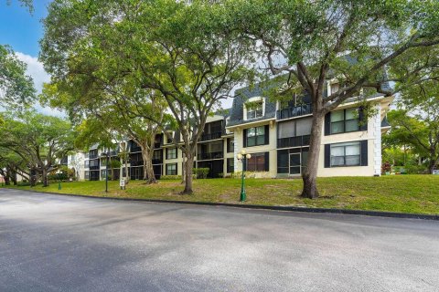 Copropriété à louer à Lauderhill, Floride: 2 chambres, 106.84 m2 № 2168893 - photo 27