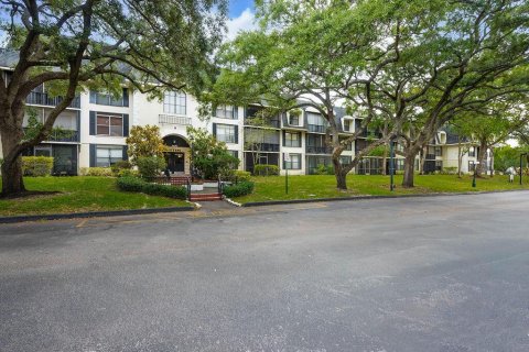 Copropriété à louer à Lauderhill, Floride: 2 chambres, 106.84 m2 № 2168893 - photo 26