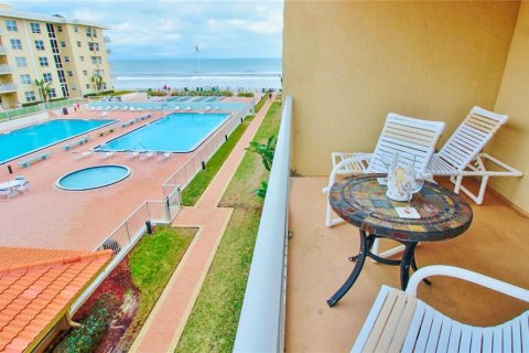 Condominio en venta en New Smyrna Beach, Florida, 2 dormitorios, 89.65 m2 № 1884011 - foto 1